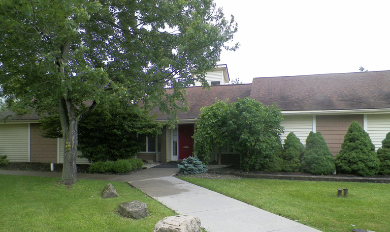 Colonie Apartments | 1 Durham Dr Apt B, Buffalo, NY 14228, USA | Phone: (716) 217-2441