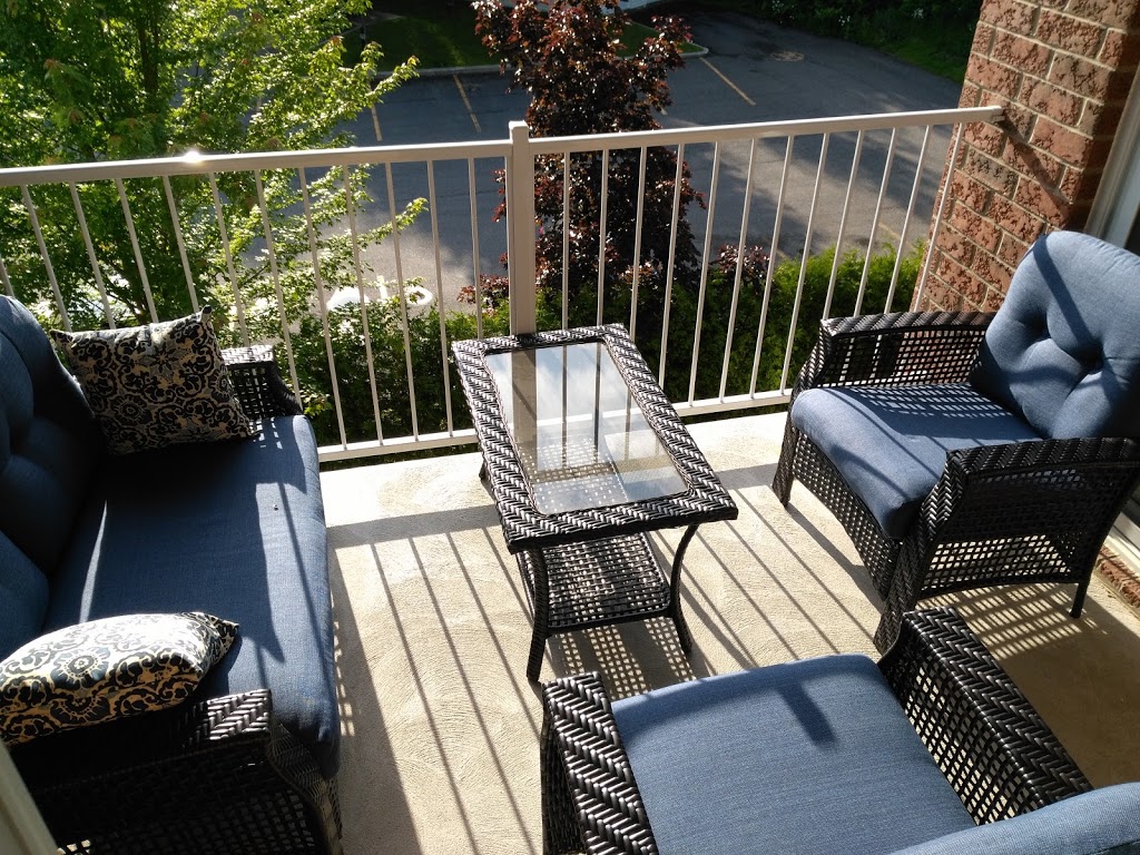 Les Appartements du Bassin | 102 Croissant Oxford, Sherbrooke, QC J1M 2G2, Canada | Phone: (819) 575-1067