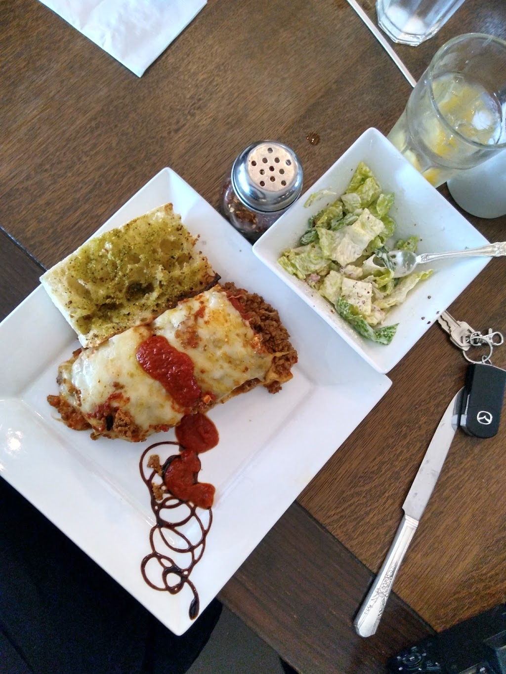 SOS Lounge | 161 Old Hastings Rd, Warkworth, ON K0K 3K0, Canada | Phone: (705) 924-3333