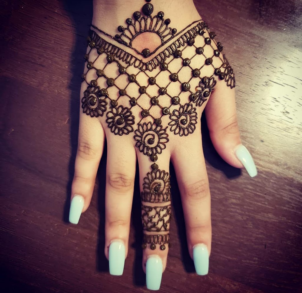 Aash Henna | 6 Murray Ct, Orangeville, ON L9W 0A1, Canada | Phone: (416) 880-0023