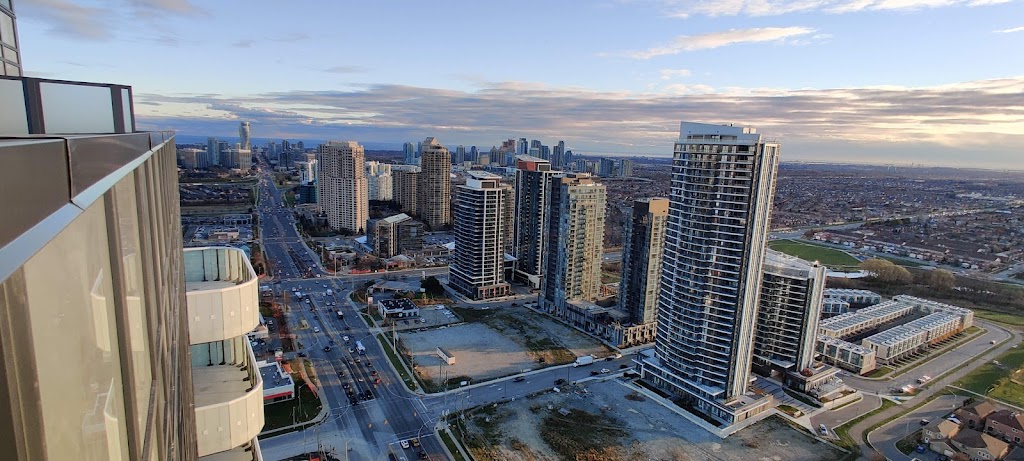 Mississauga Square Residences | 8 Nahani Way, Mississauga, ON L4Z 0C6, Canada | Phone: (905) 232-3455
