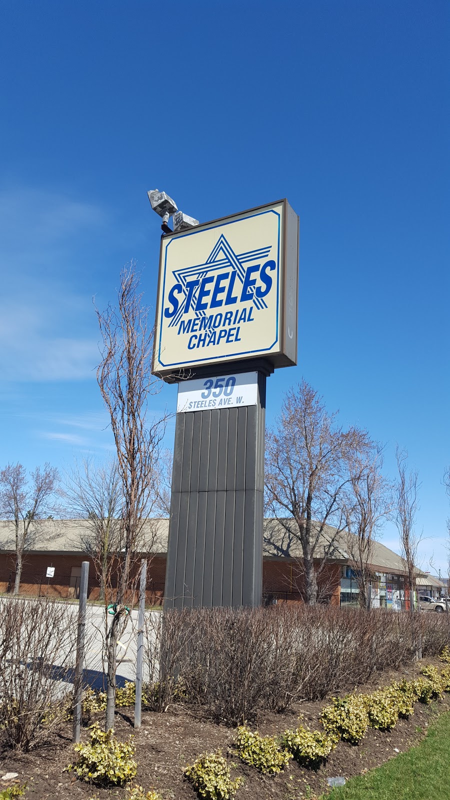 Steeles Memorial Chapel | 350 Steeles Ave W, Thornhill, ON L4J 6X6, Canada | Phone: (905) 881-6003