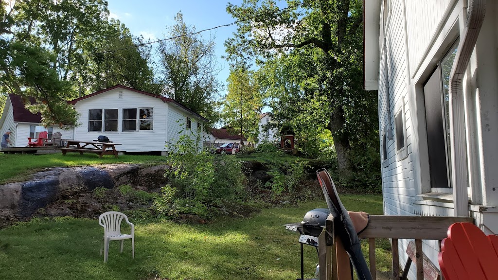 Three Castles | 3355 Buckhorn Rd, Buckhorn, ON K0L 1J0, Canada | Phone: (705) 657-8733
