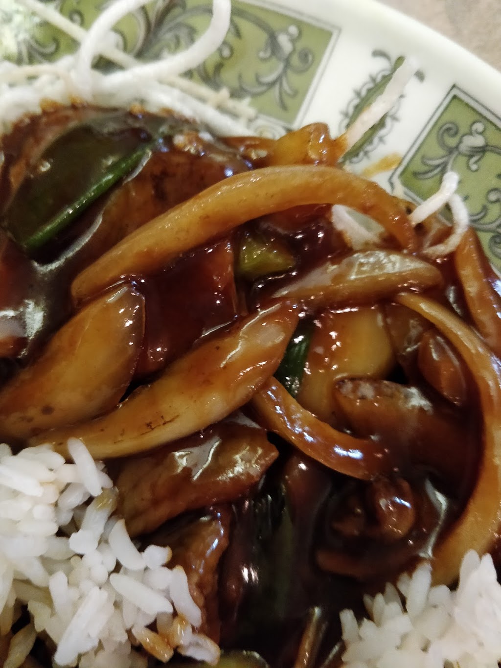 Pagoda Inn Restaurant | 1887 Vernon St, Lumby, BC V0E 2G0, Canada | Phone: (250) 547-9724