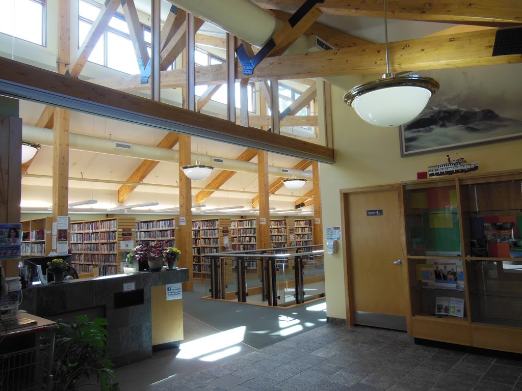 Muskoka Lakes Public Library | 69 Joseph St, Port Carling, ON P0B 1J0, Canada | Phone: (705) 765-5650