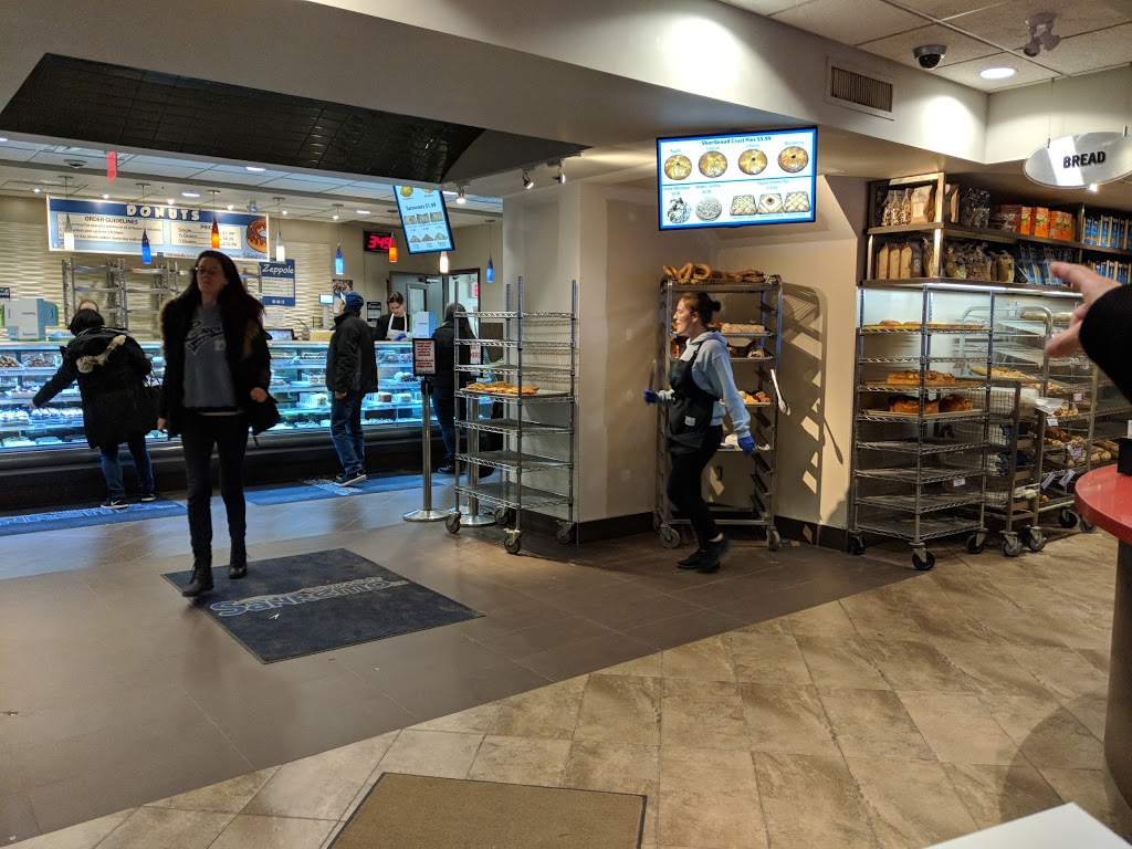 Sanremo Bakery | 374 Royal York Rd, Etobicoke, ON M8Y 2R3, Canada | Phone: (416) 255-2808