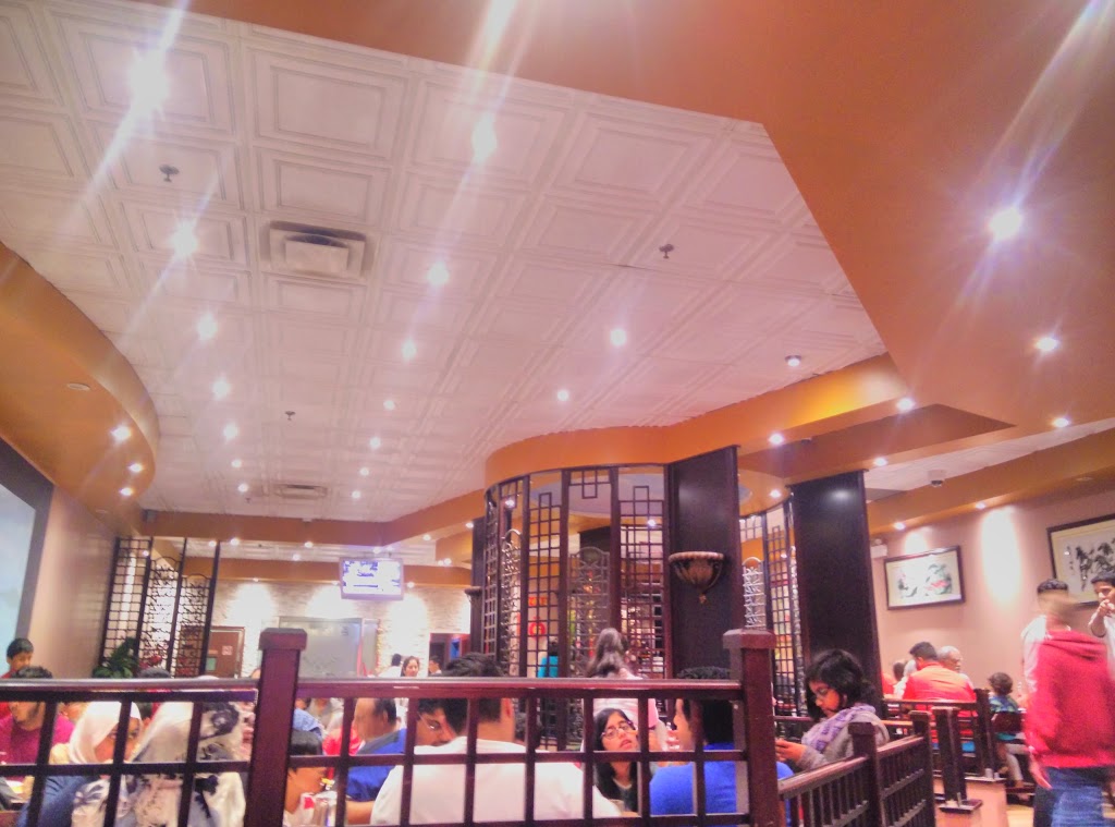Eddies Wok N Roll | 6400 Millcreek Dr #6, Mississauga, ON L5N 3E7, Canada | Phone: (905) 542-8613
