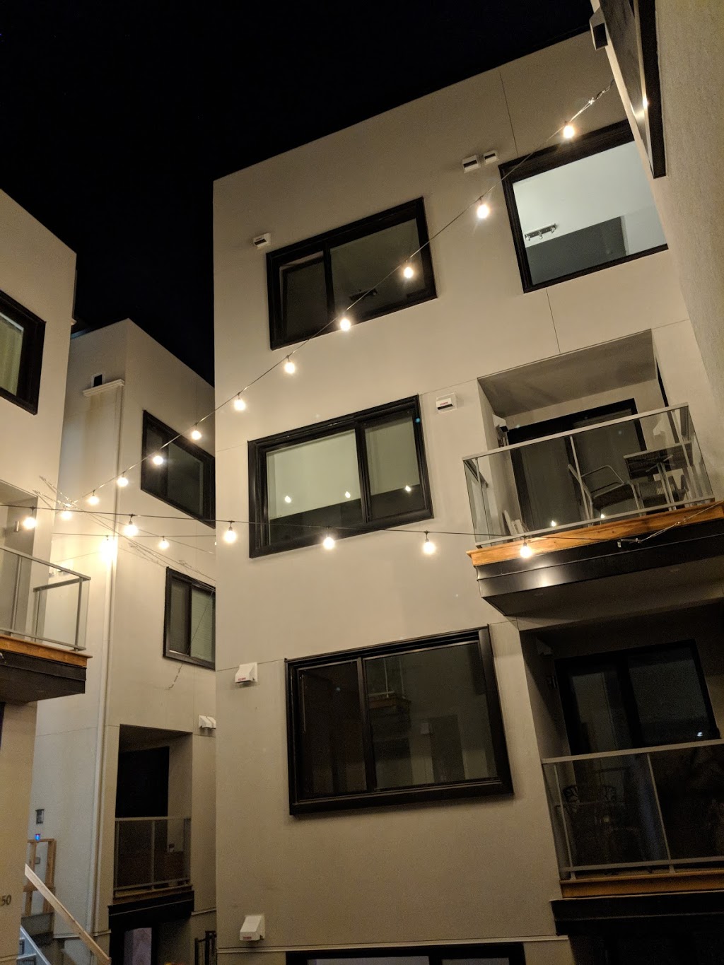 Projet elää - par KnightsBridge | Boulevard Henri-Duhamel, Verdun, QC H4G 2C5, Canada | Phone: (438) 288-2806