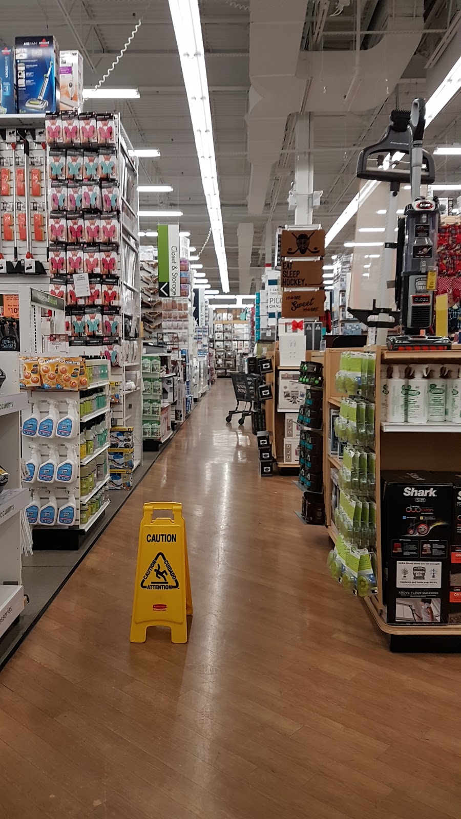 Bed Bath & Beyond | 1602 The Queensway, Toronto, ON M8Z 1V1, Canada | Phone: (416) 255-8577