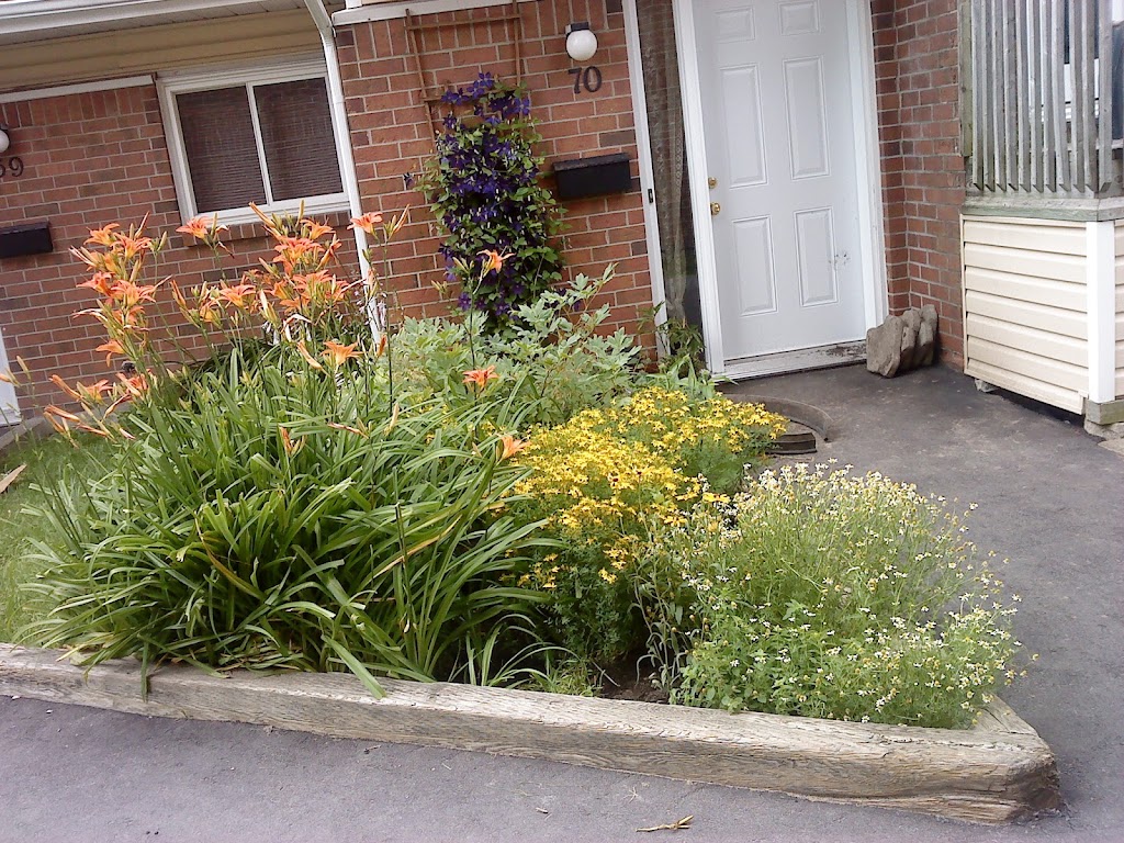 Emily Murphy Non-Profit Housing Corporation | 2676 Innes Rd, Gloucester, ON K1B 4Z5, Canada | Phone: (613) 834-9489