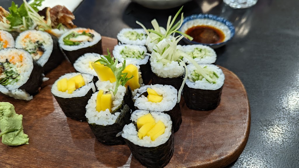 Dannys Sushi | 3643 Portage Rd #14, Niagara Falls, ON L2J 2K8, Canada | Phone: (289) 931-5501