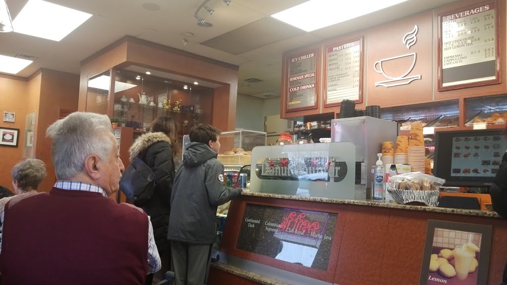 Donut Counter | 3337 Bayview Ave, North York, ON M2K 1G4, Canada | Phone: (416) 250-0998
