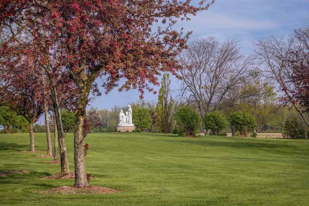 Chapel Hill Memorial Gardens | 700 Chapel Hill Rd, Stoney Creek, ON L8J 0B5, Canada | Phone: (905) 692-9000