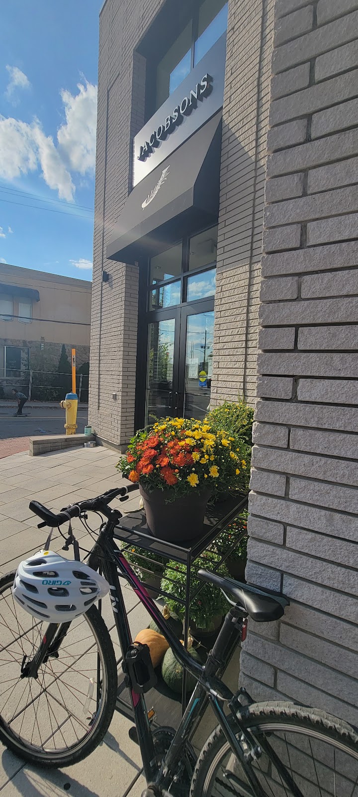 Jacobsons | 103 Beechwood Ave., Ottawa, ON K1M 1L4, Canada | Phone: (613) 746-6002