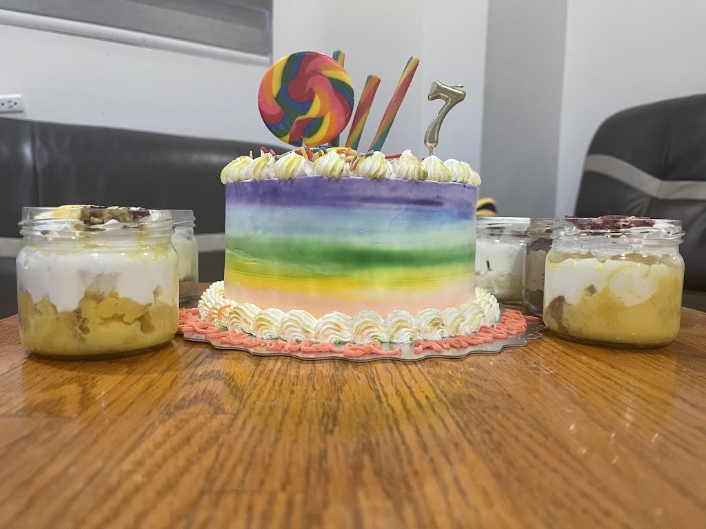 Alagh Cake Creations | 107 Valonia Dr, Brampton, ON L6V 4J9, Canada | Phone: (604) 652-4560