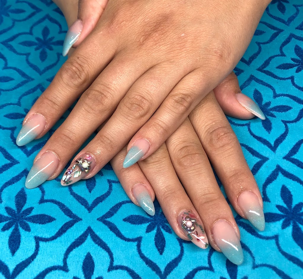 Finger Gems | 94 Rennick Rd, Moncton, NB E1G 4X2, Canada | Phone: (506) 227-9313