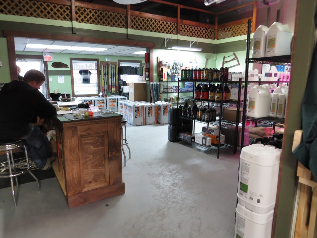 Bobs Grow Mart | 2255 RR 20 unit 3, Welland, ON L3B 5N5, Canada | Phone: (905) 892-2121