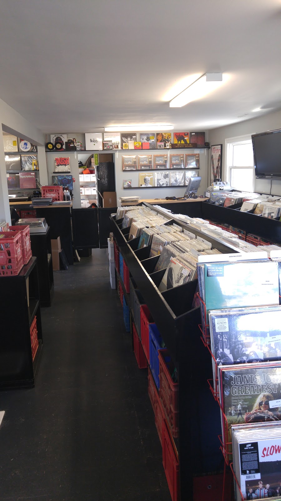 Speed City Records | 294 Springbank Dr, London, ON N6J 1E9, Canada | Phone: (519) 858-2680