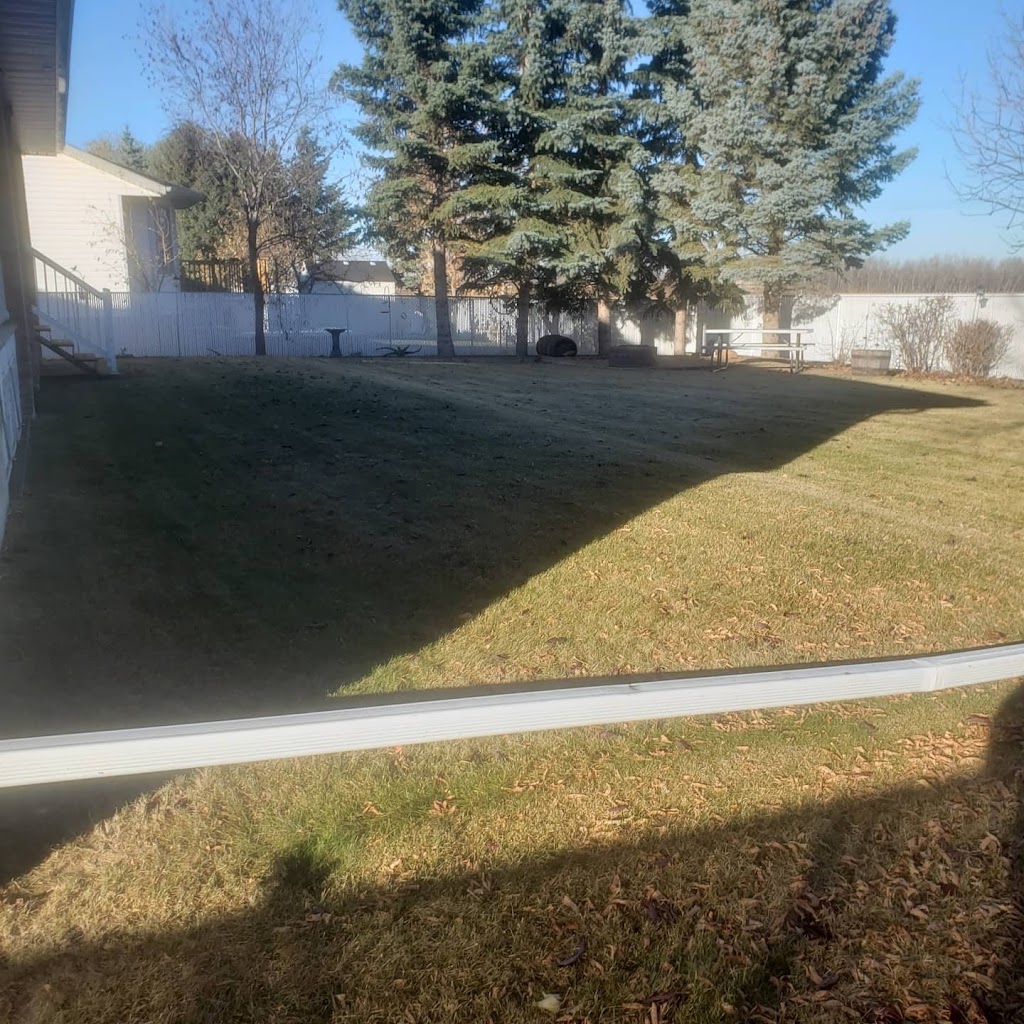 Bray-Meg Lawn Maintenance | Box 1142, Tofield, AB T0B 4J0, Canada | Phone: (780) 920-9820