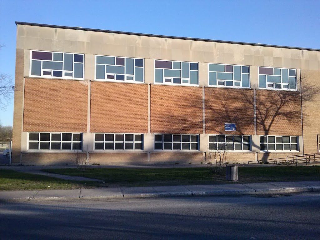 École primaire Eurêka | 200 Bd de la Concorde E, Laval, QC H7G 2C8, Canada | Phone: (450) 662-7000