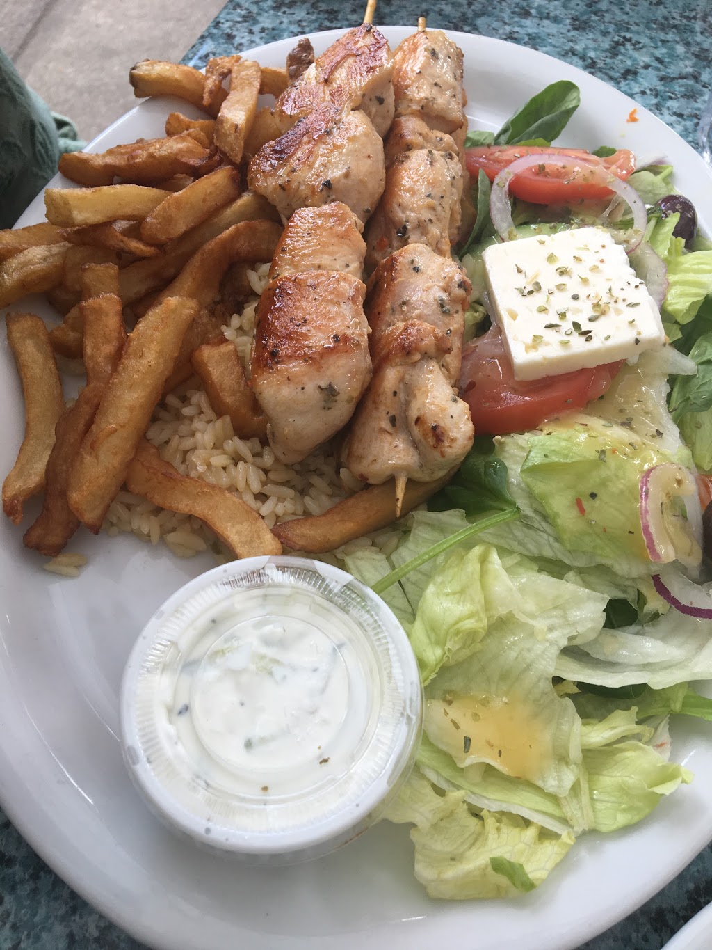 Basile Pizzeria | 74 Rue Sainte-Anne, Sainte-Anne-de-Bellevue, QC H9X 1L9, Canada | Phone: (514) 457-5293