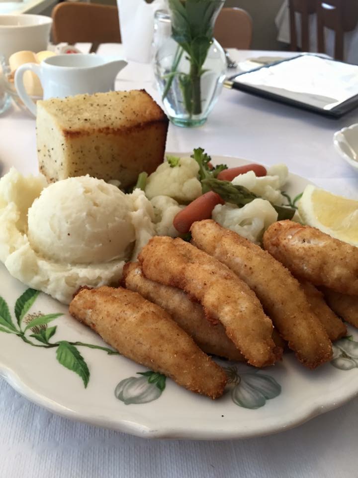 The Cove Room | 19 Walker St, Port Dover, ON N0A 1N0, Canada | Phone: (519) 583-1391