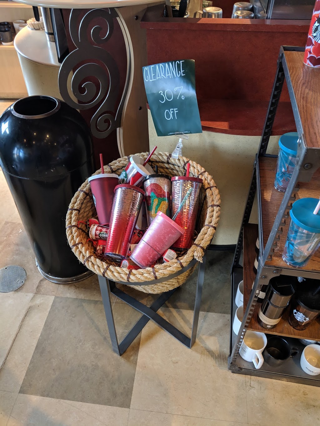 Starbucks | 990 West 25 Avenue Safeway Grocery Store, Vancouver, BC V5Z 2E2, Canada | Phone: (604) 733-0073