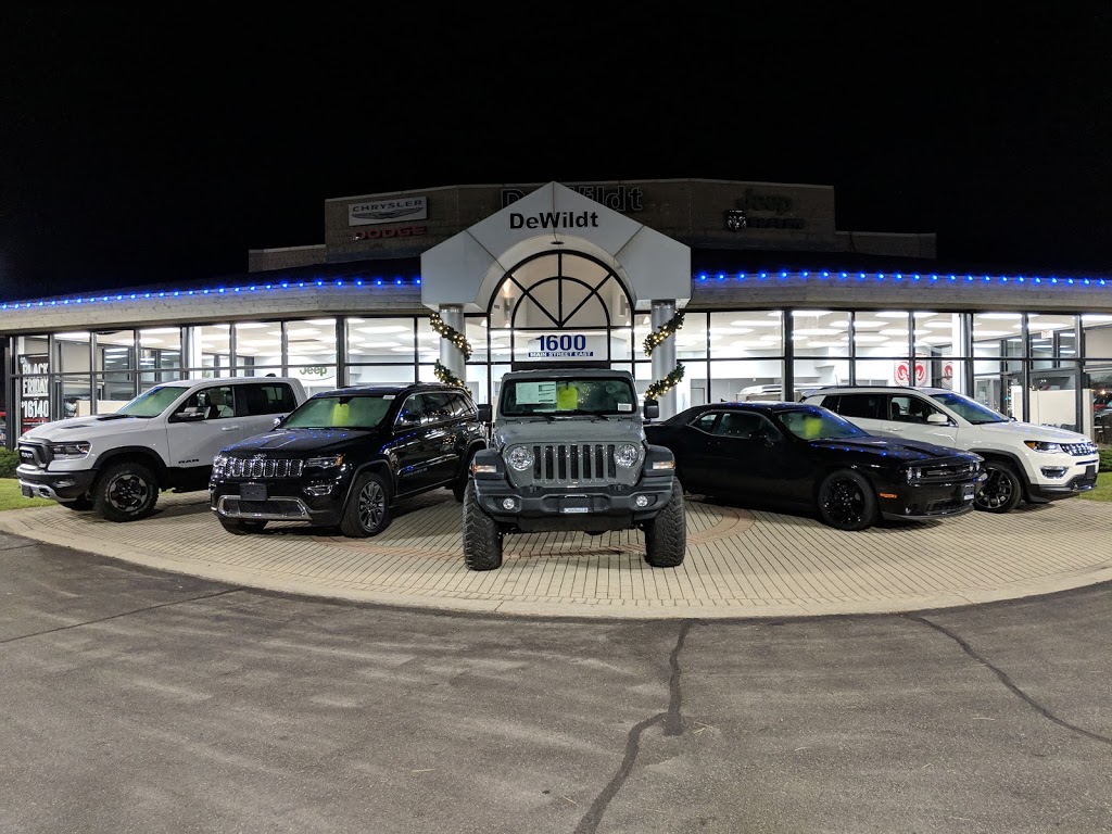 Dewildt Chrysler Dodge Jeep | 1600 Main St E, Hamilton, ON L8K 1E7, Canada | Phone: (888) 248-8556