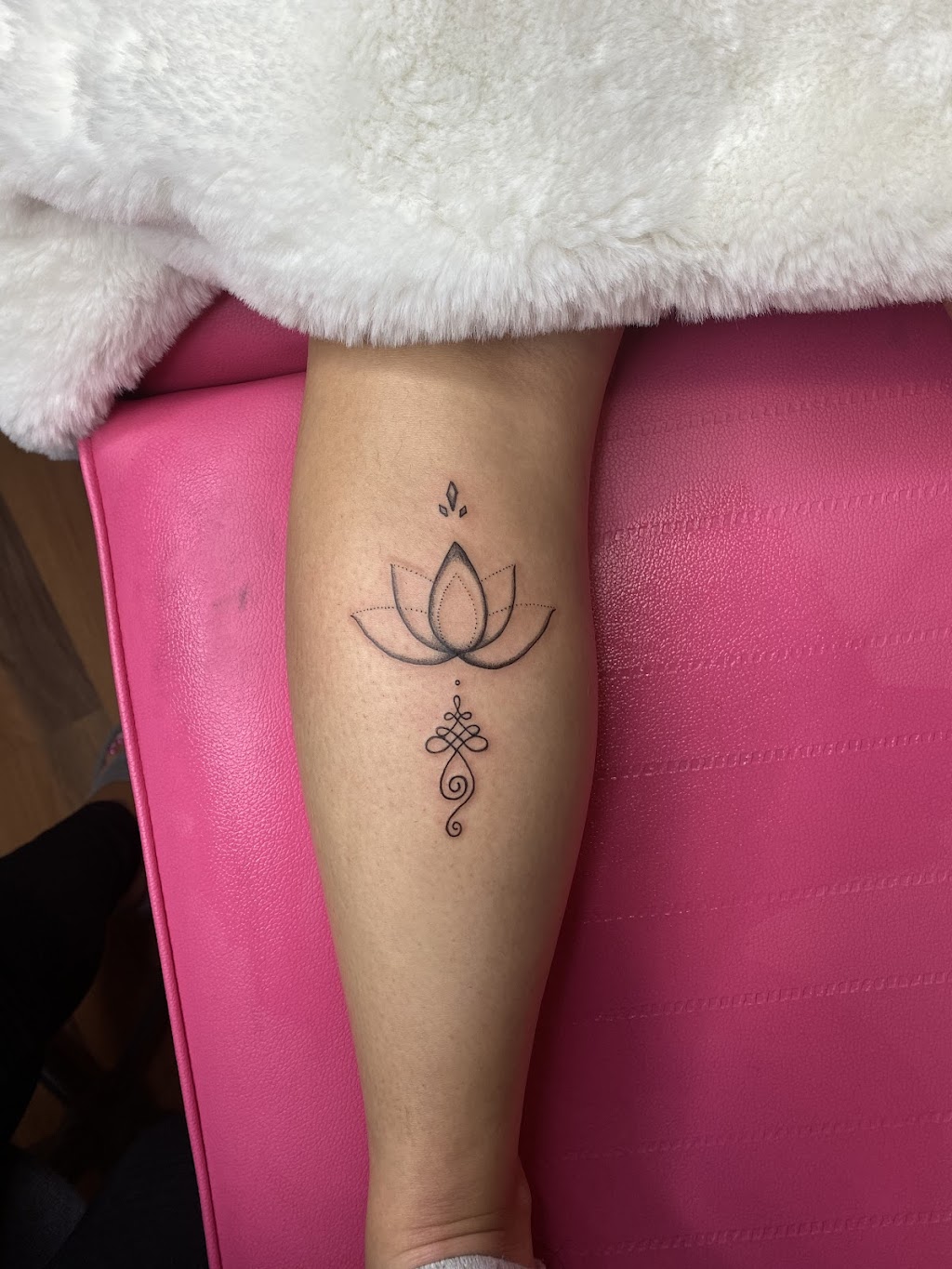 Chi Brows & Beauty by Aimee | 2207 Brightoncrest Green SE, Calgary, AB T2Z 5A4, Canada | Phone: (403) 620-8876