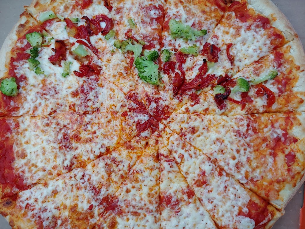 Pizza Pizza | 434 Boulevard Saint-Joseph, Gatineau, QC J8Y 3Y7, Canada | Phone: (613) 737-1111
