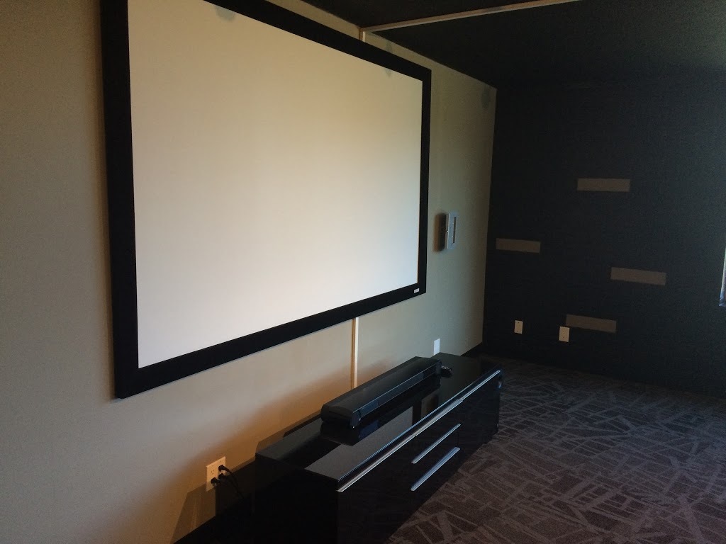 Residence & Conference Centre - Oakville | 1410 Trafalgar Rd, Oakville, ON L6H 6W4, Canada | Phone: (905) 815-4150
