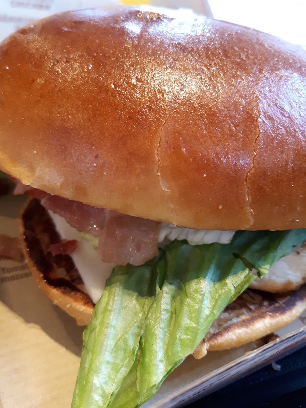 McDonalds | 674 Queenston Rd, Hamilton, ON L8G 1A3, Canada | Phone: (905) 561-8960