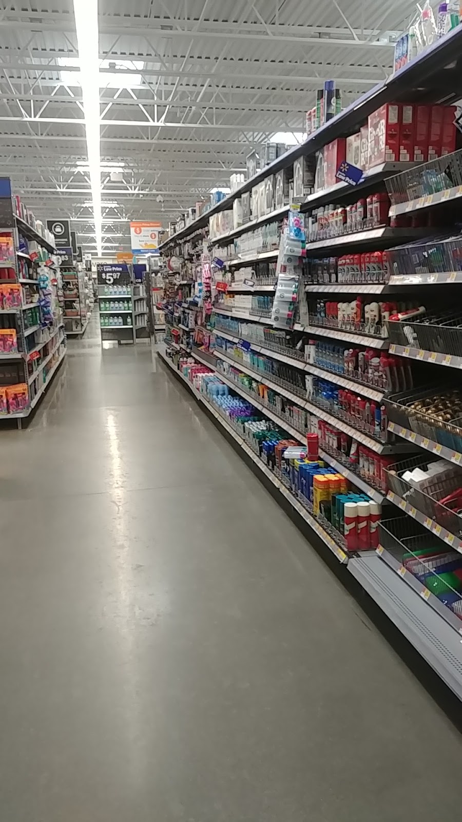 Walmart Supercenter | 115 Seymour Drive, Newport, VT 05855, USA | Phone: (802) 624-8012