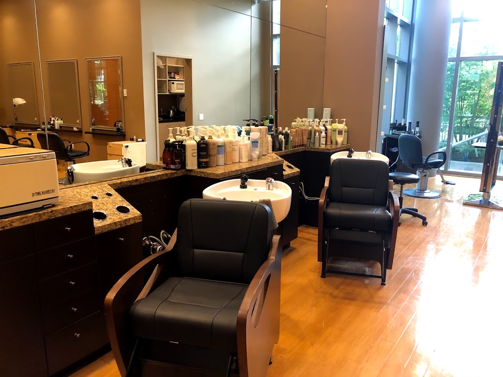 élianes UBC | 3338 Wesbrook Mall, Vancouver, BC V6S 0A5, Canada | Phone: (604) 225-5007