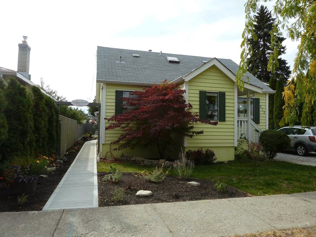 Quilters Lane | 973 Wilson Ave, Kelowna, BC V1Y 6Y1, Canada | Phone: (778) 484-5099