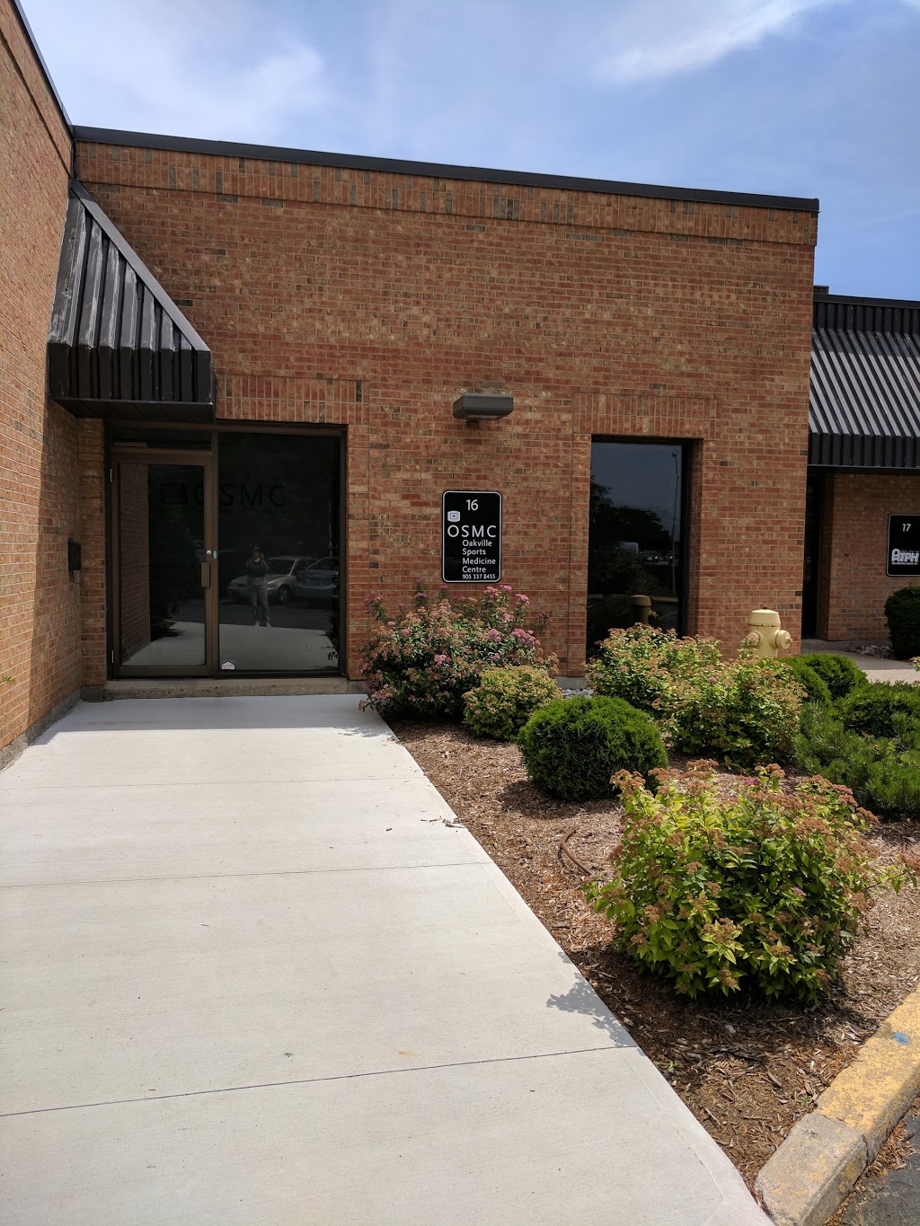 Oakville Sports Medicine Centre | 16-250 Wyecroft Rd, Oakville, ON L6K 3T7, Canada | Phone: (905) 337-8455