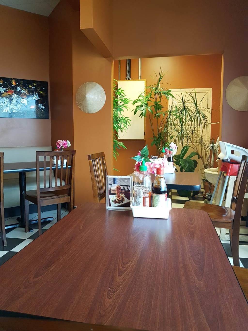 Pho Yo Vietnamese Cuisine | B, 513 Saint Marys Road, Winnipeg, MB R2M 3L2, Canada | Phone: (204) 615-0234