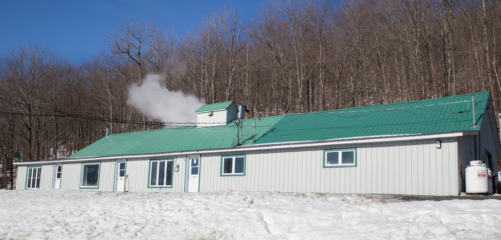 Petite Cabane A Sucre-Quebec | 385 Chemin de la Vallée, Cleveland, QC J0B 2H0, Canada | Phone: (819) 826-1865