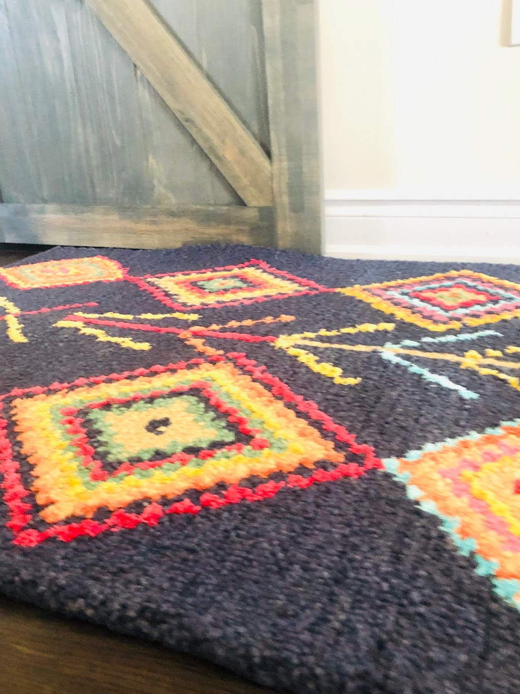 Horseshoe Home Treasures | 28 Oakmont Ave, Shanty Bay, ON L0L 2L0, Canada | Phone: (905) 546-7780
