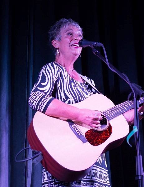 Singer/ songwriter/guitarist/Entertainer | 253 Desert Cove, Vernon, BC V1H 1Z1, Canada | Phone: (250) 542-6463