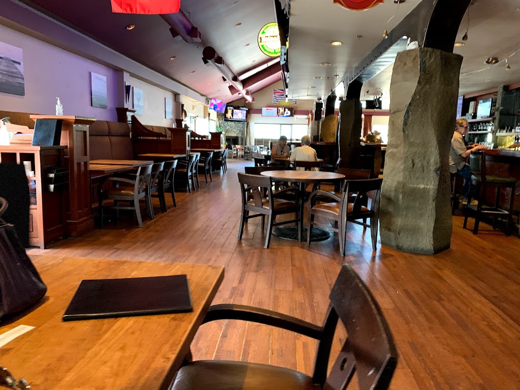 Pipers Pub | point of interest | 4700 Hammond Bay Rd, Nanaimo, BC V9T 5B1, Canada | 2507606060 OR +1 250-760-6060