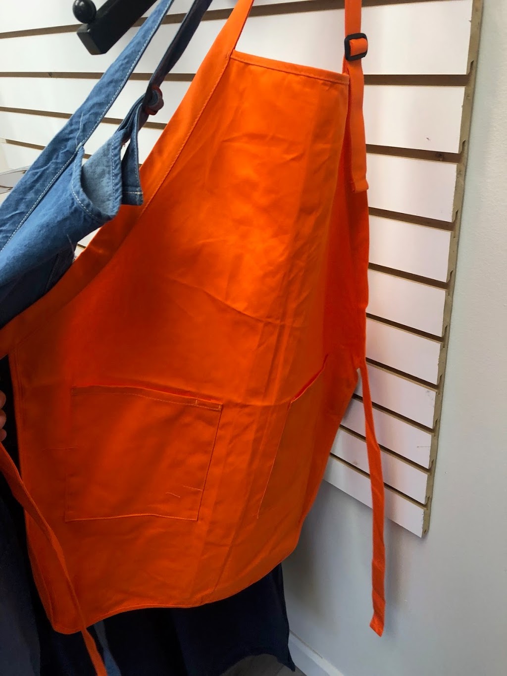 The Six Prints | 3904 Chesswood Dr, North York, ON M3J 2P6, Canada | Phone: (416) 896-8079