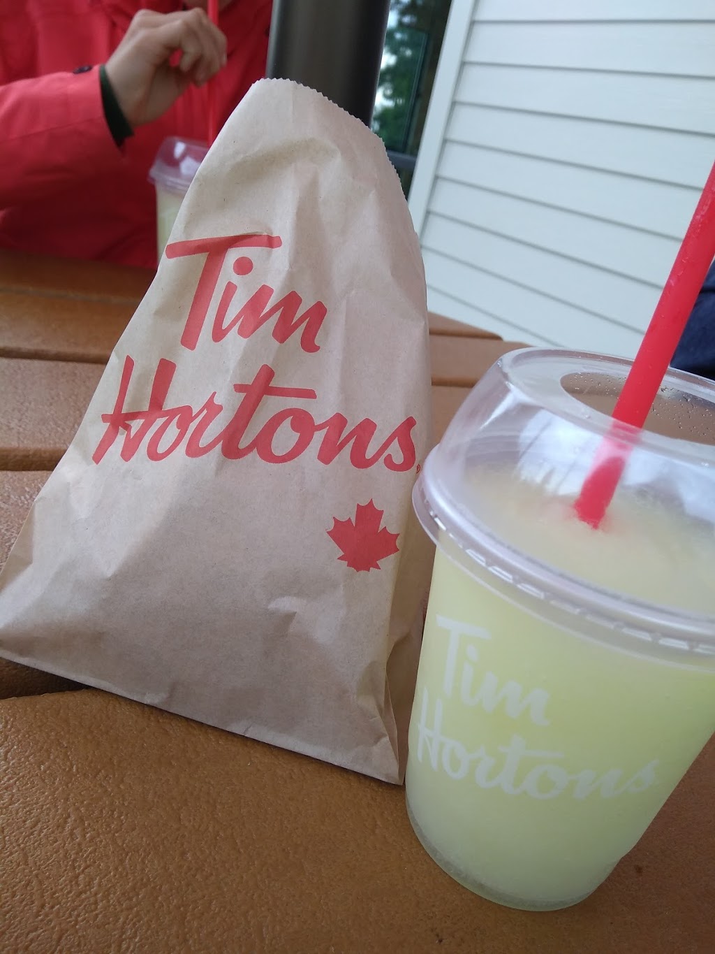 Tim Hortons | 5500 Sunshine Coast Hwy, Sechelt, BC V0N 3A0, Canada | Phone: (604) 747-9909