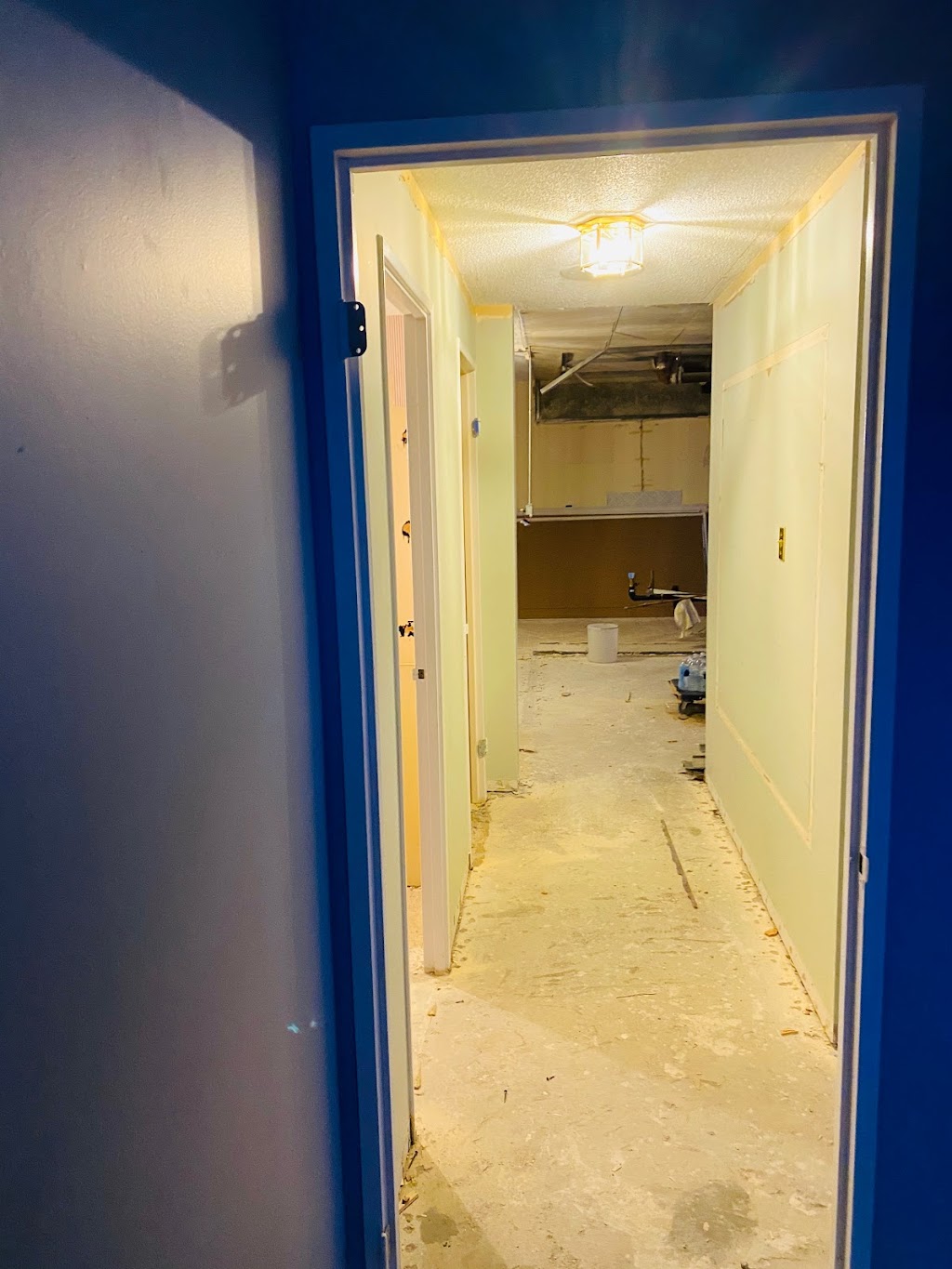 Decent Contracting | 8 Endean Ave Unit #1, Toronto, ON M4M 1W6, Canada | Phone: (647) 407-8505