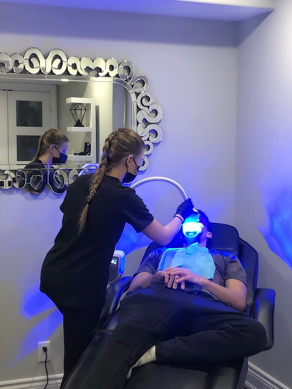House of Smiles Teeth Whitening Inc. | 442 Lockmaster Crescent, Manotick, ON K4M 1L9, Canada | Phone: (613) 620-3504