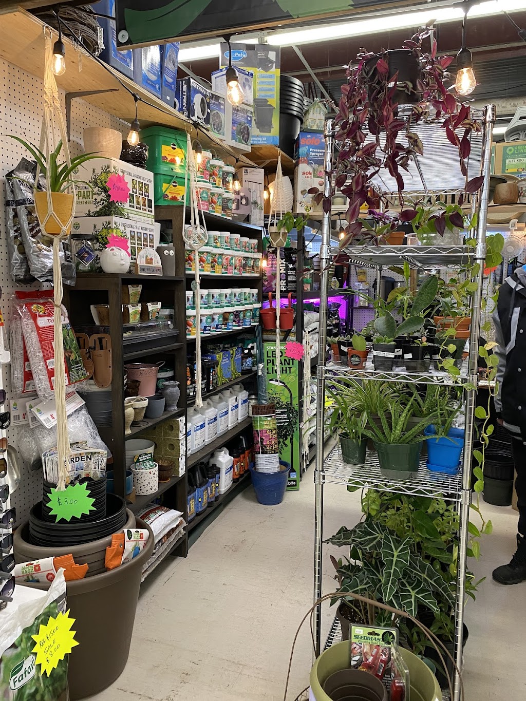 Grow Pro Equipment & Supplies | 1281 Ilona Park Rd, Pickering, ON L1W 1E5, Canada | Phone: (647) 457-7709