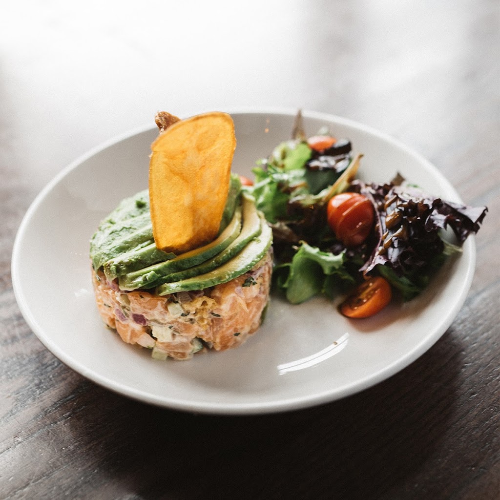 La Belle et La Boeuf Burger Bar | 1250 Rue Douglas suite 101, Saint-Jean-sur-Richelieu, QC J2W 1C7, Canada | Phone: (450) 359-4554