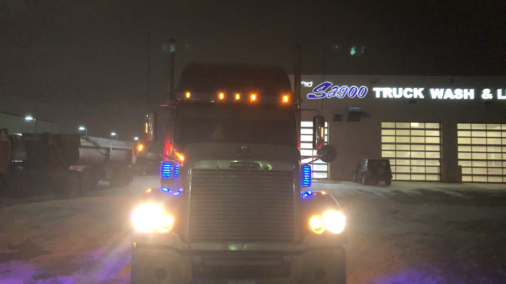 GOODS TRANSPORT | 5301 Bd Cléroux, Laval, QC H7T 2Z8, Canada | Phone: (438) 403-6023