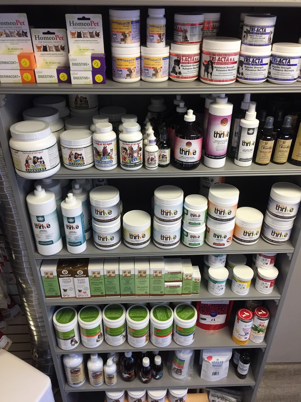 Chews Raw Pet Food | 287 Dundas St E, Waterdown, ON L0R 2H0, Canada | Phone: (905) 407-8018
