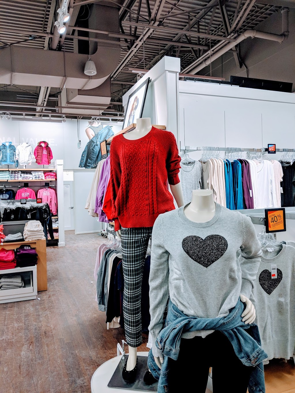 Gap Factory Store | 8555 Campeau Dr, Ottawa, ON K2T 0K5, Canada | Phone: (613) 831-0540